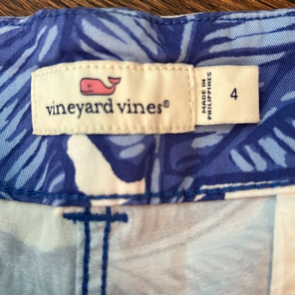 Vineyard Vines Palm leaves Tropical Shorts 4 - Picture 3 of 7